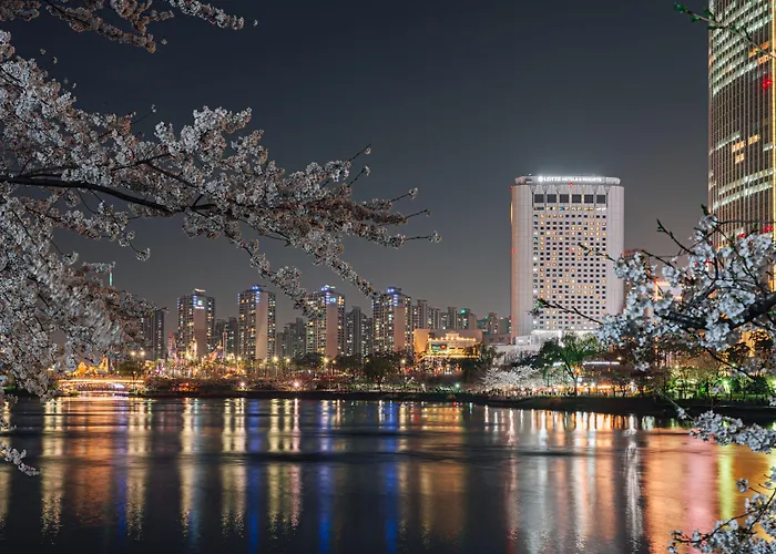 Lotte Hotel World